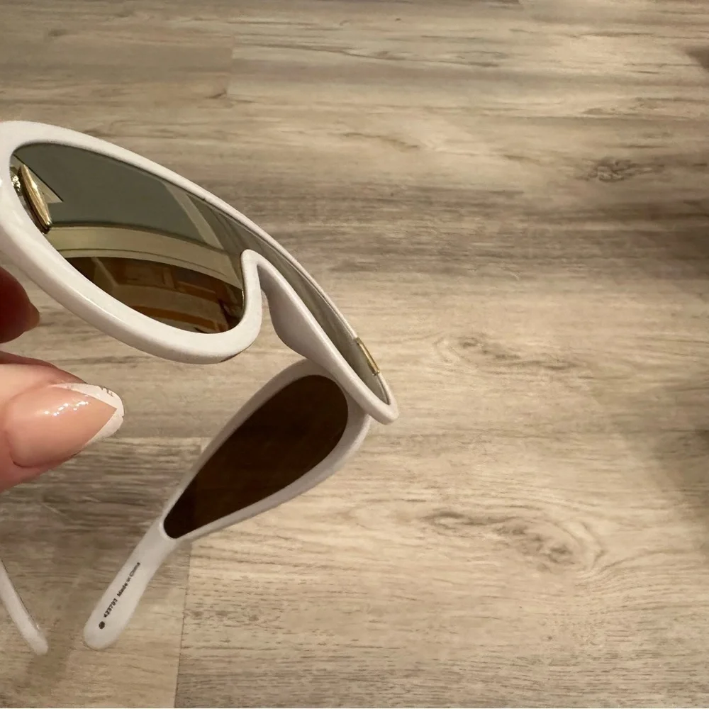 White Y2K Futuristic Oversized Shield Sunglasses Gold Lens